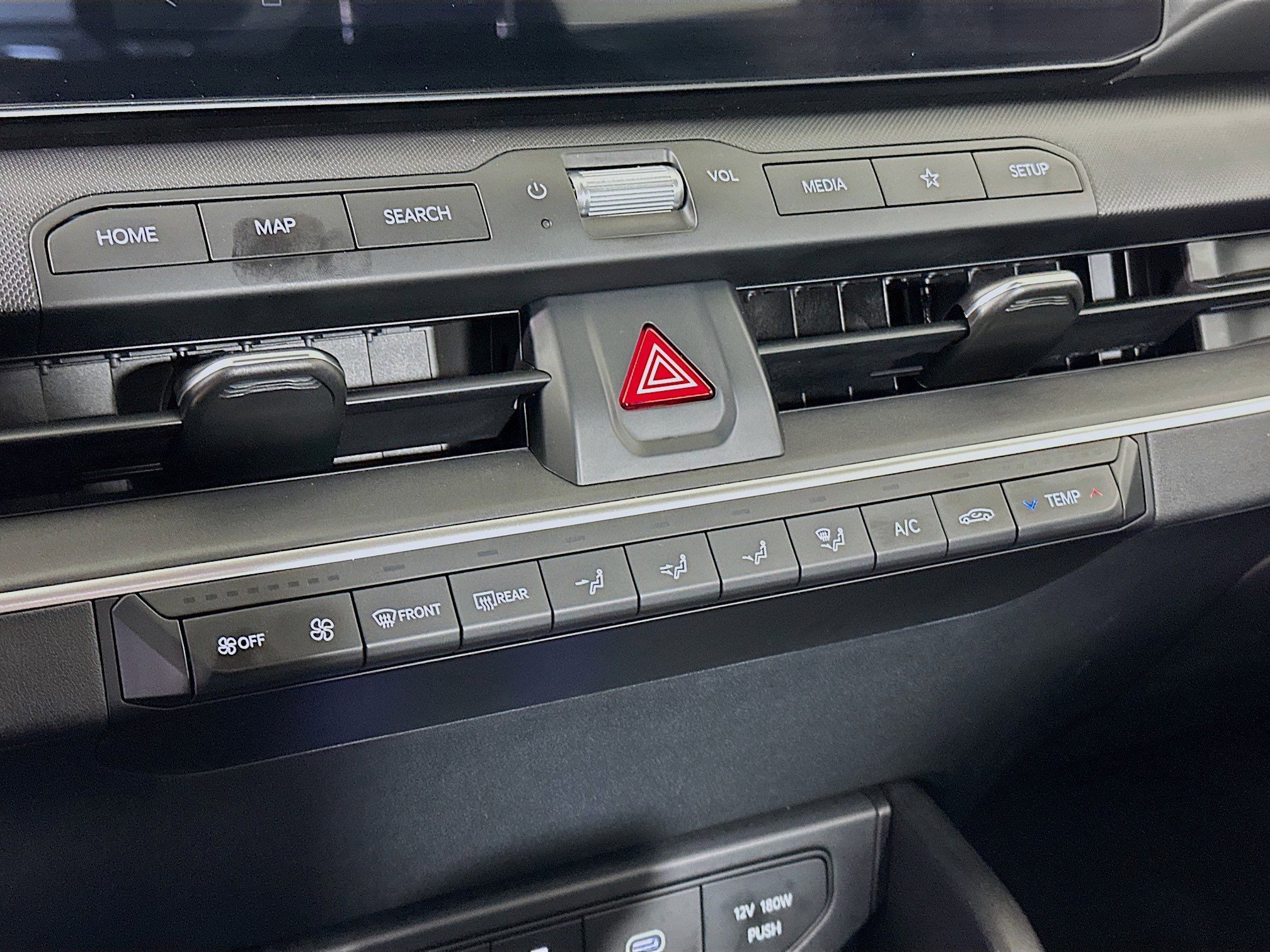 Used 2025 Kia K4 LXS image 24