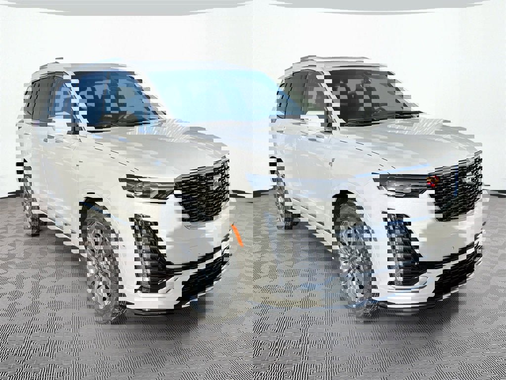 New 2025 Cadillac XT6 Premium Luxury w/ Technology Package image 3