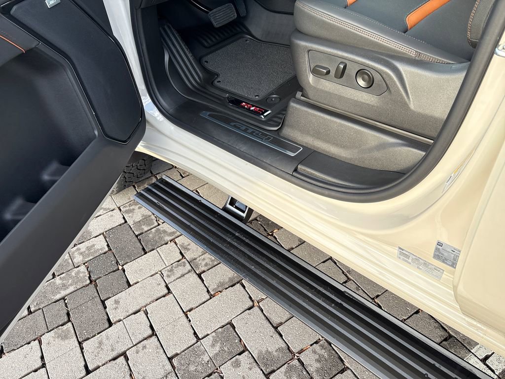 New 2026 GMC Sierra 2500 AT4 w/ AT4 Premium Plus Package image 15