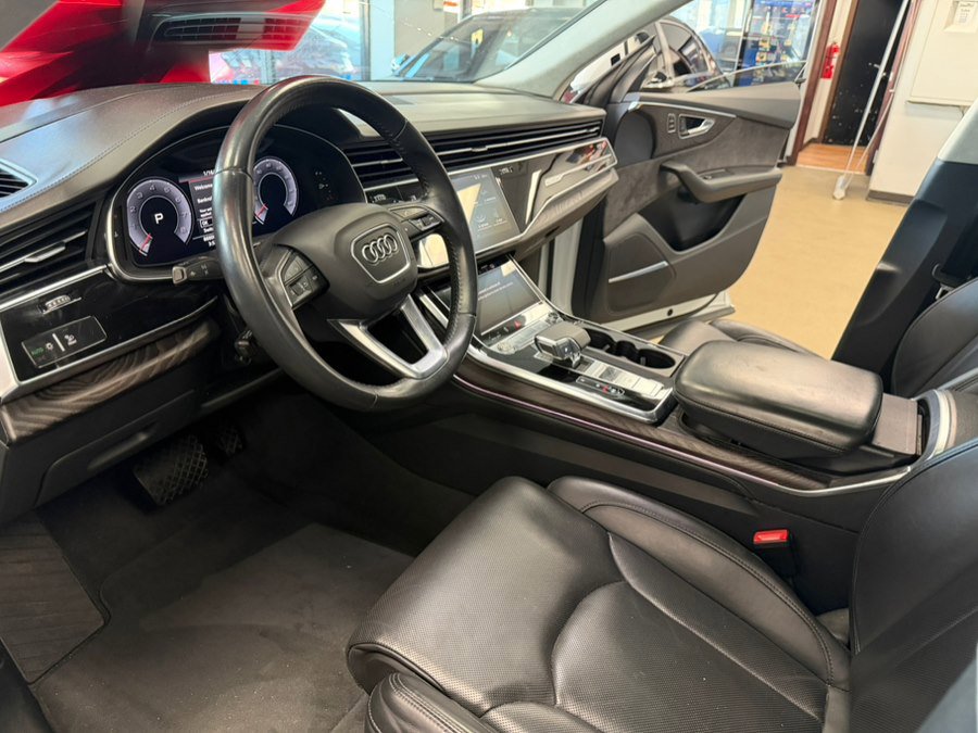 Used 2020 Audi Q8 Prestige w/ Prestige Package AWD/4WD image 19