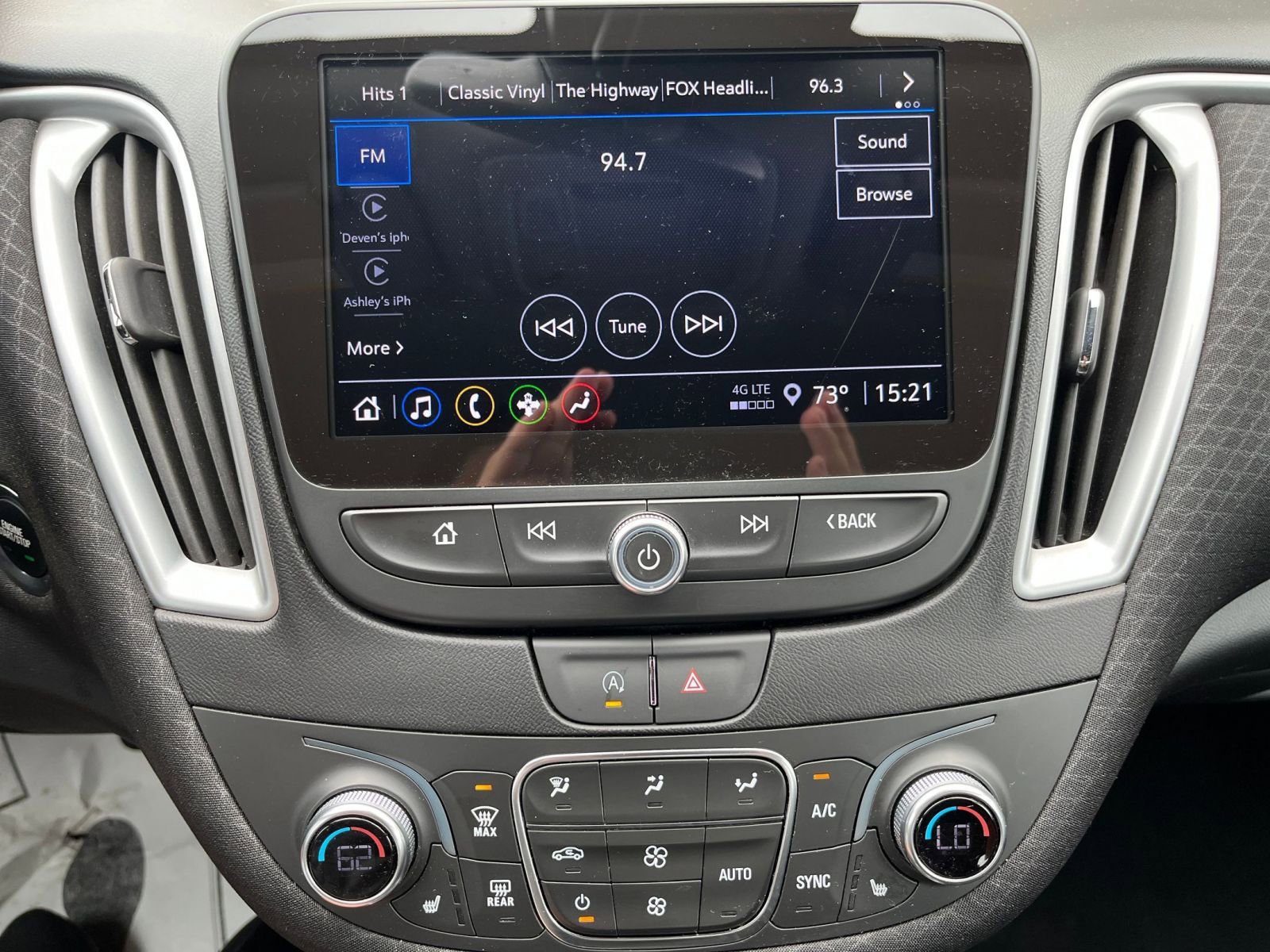 Used 2024 Chevrolet Malibu LT image 17