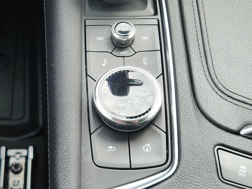 Used 2023 Cadillac XT5 Luxury FWD image 29