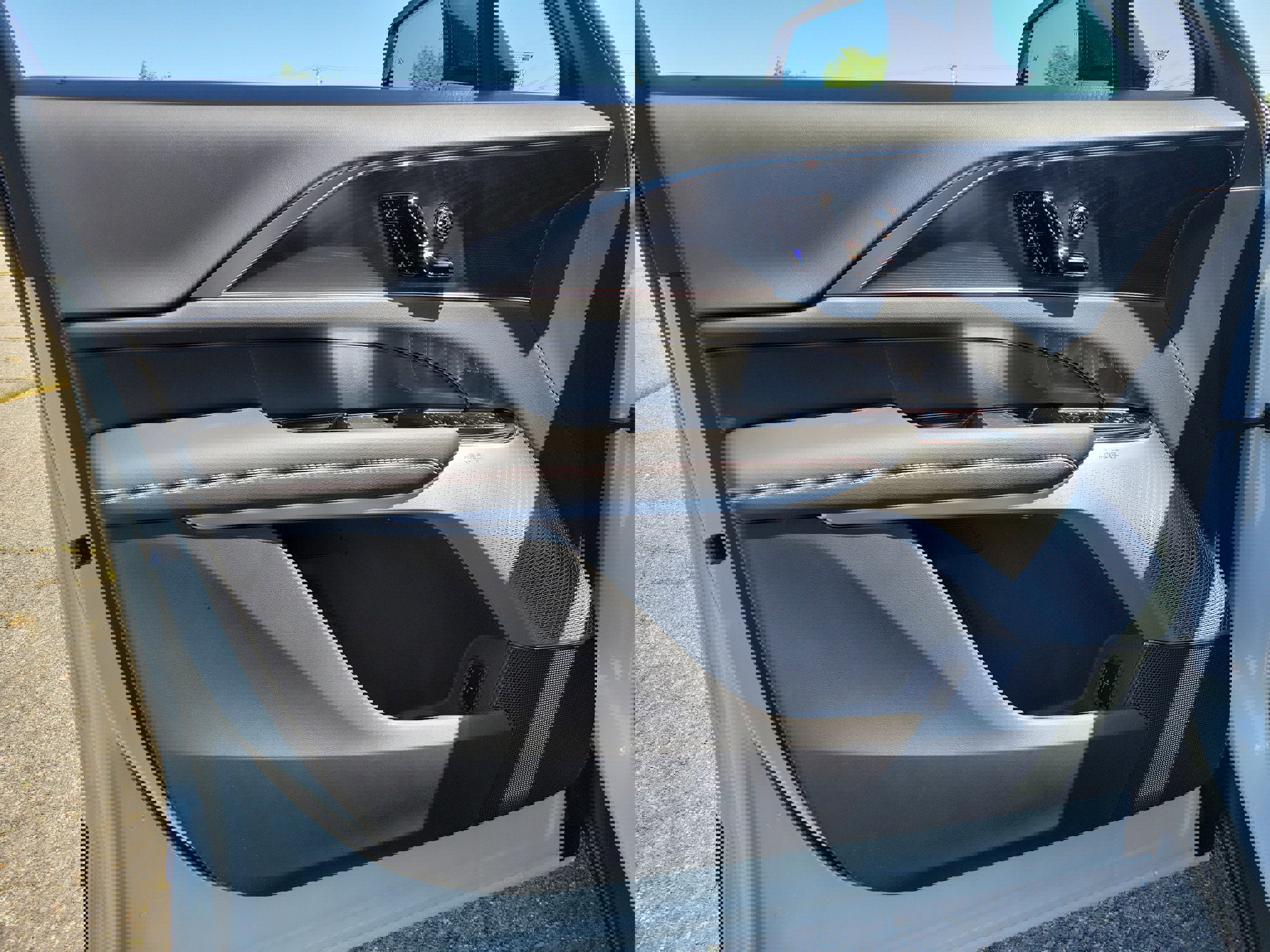 New 2025 Cadillac Lyriq Sport image 17