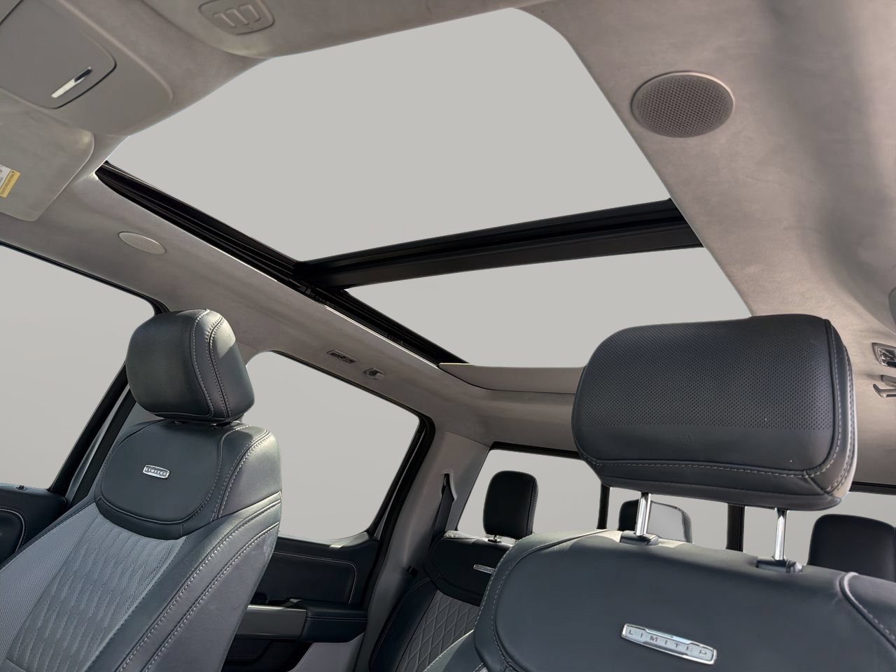 Used 2023 Ford F150 Limited AWD/4WD image 19
