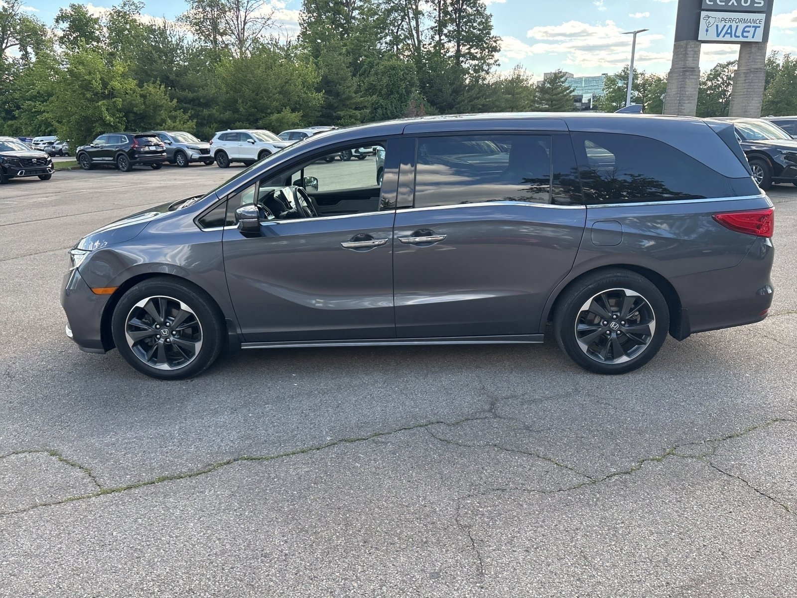 Certified 2024 Honda Odyssey Elite image 16