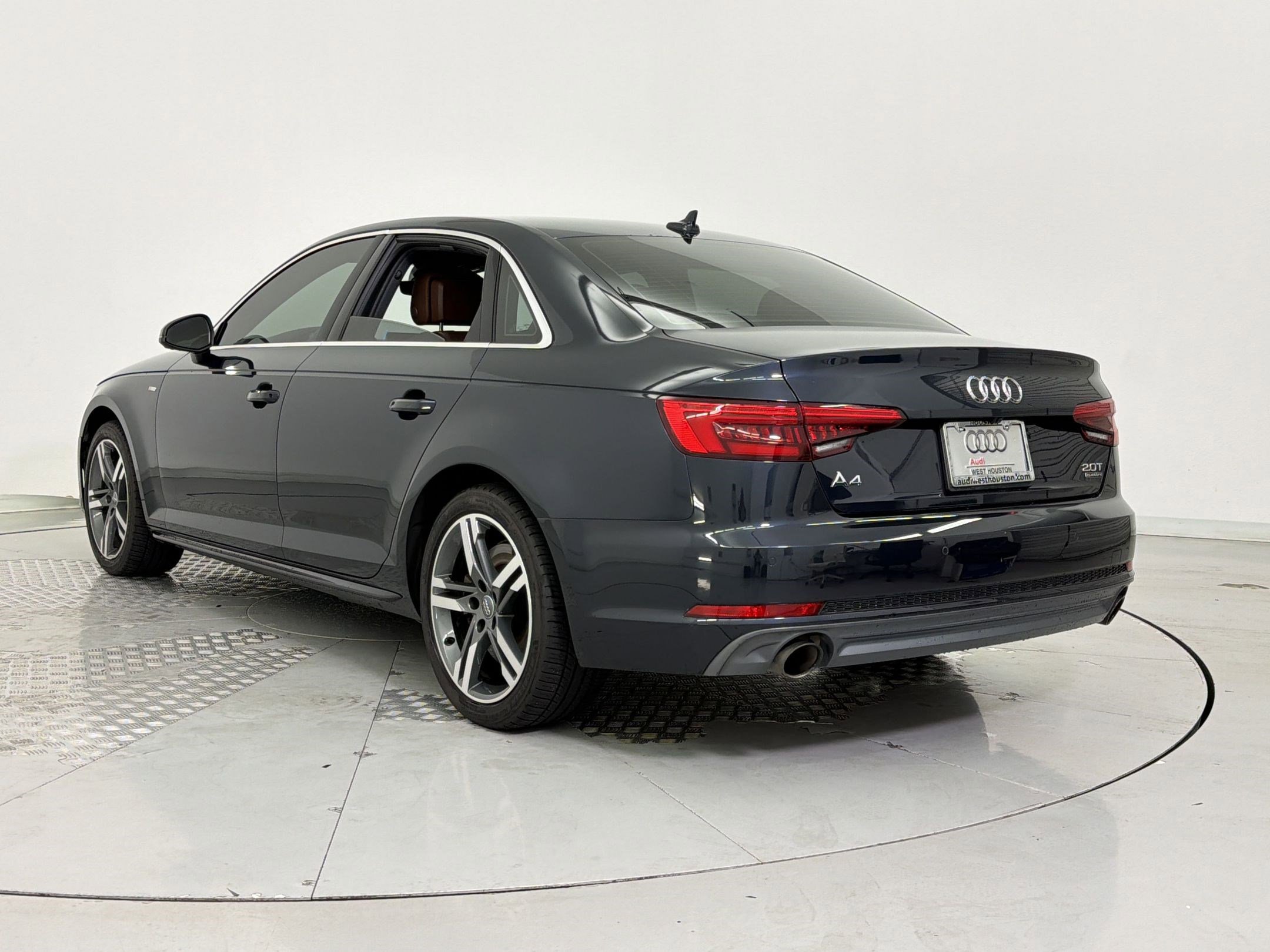 Used 2017 Audi A4 2.0T Prestige w/ Prestige Package AWD/4WD image 3