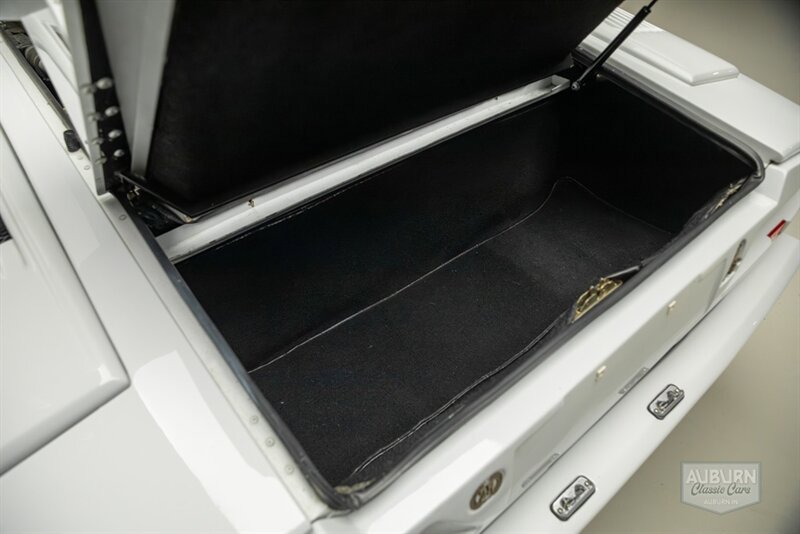 Used 1989 Lamborghini Countach Coupe RWD image 34