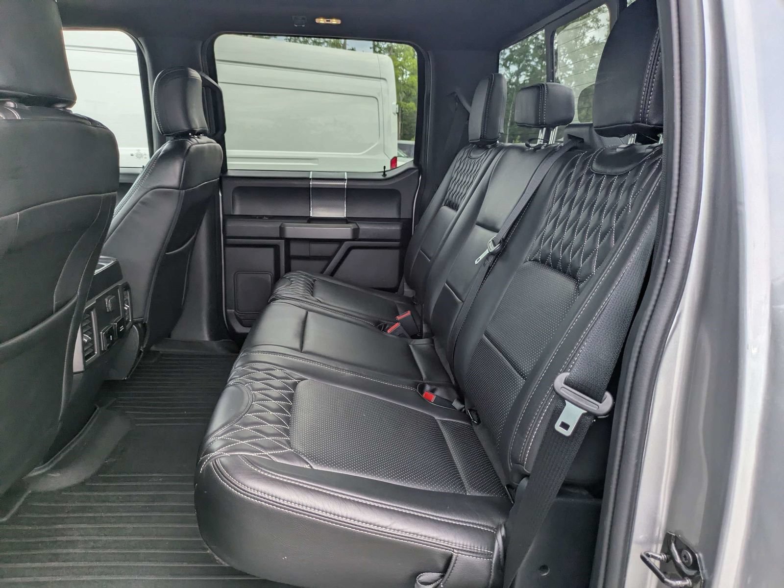 Used 2020 Ford F150 XLT w/ Equipment Group 302A Luxury AWD/4WD image 8