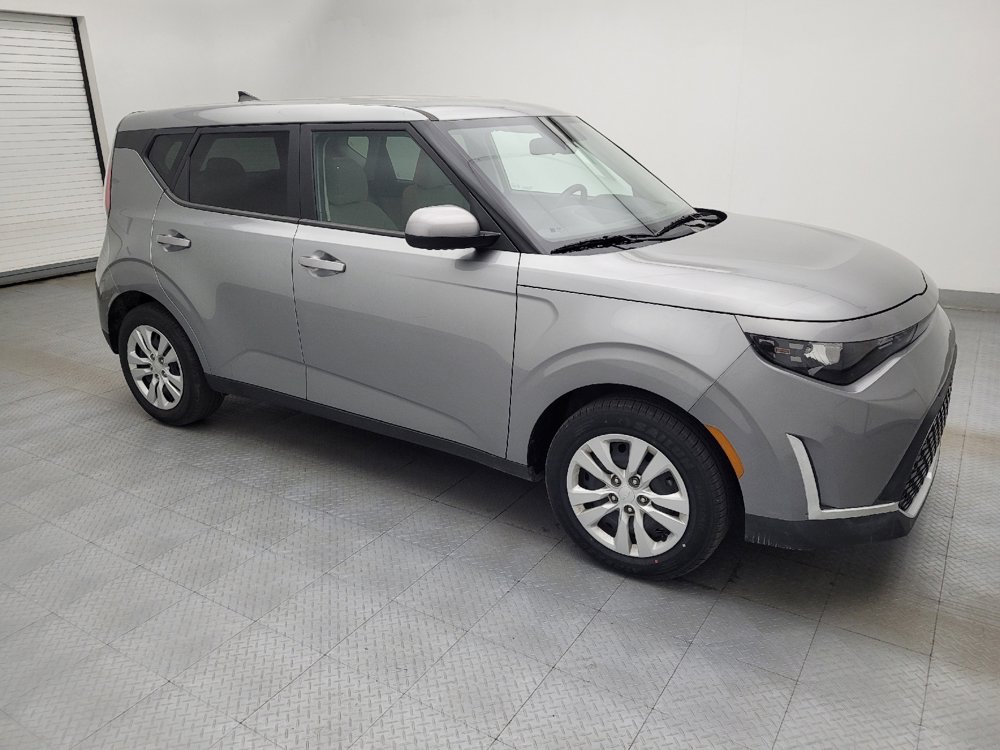 Used 2024 Kia Soul LX image 11
