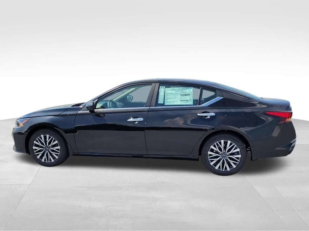 New 2026 Nissan Altima 2.5 SV FWD image 3