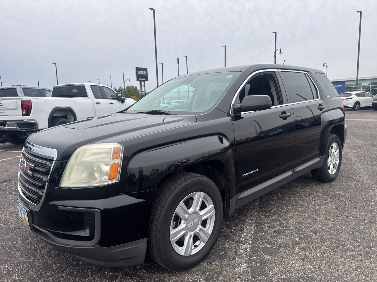 Used 2016 GMC Terrain SLE FWD image 2
