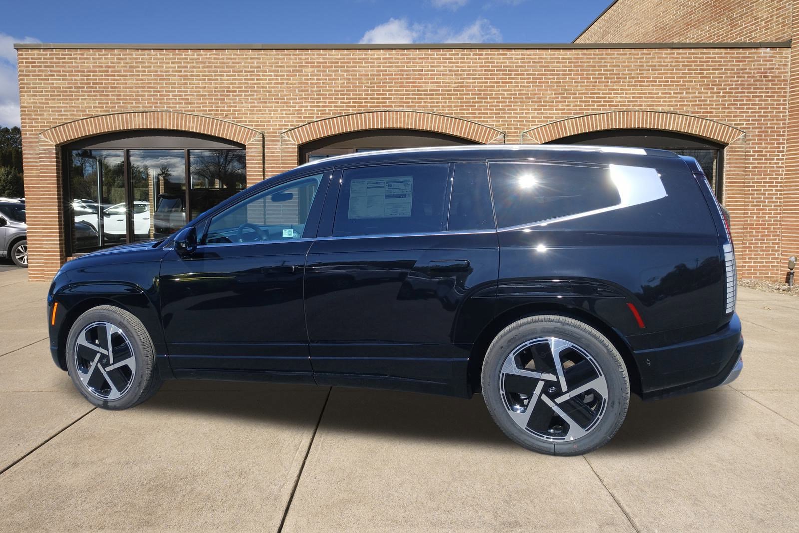 New 2026 Hyundai Ioniq 9 Limited image 7