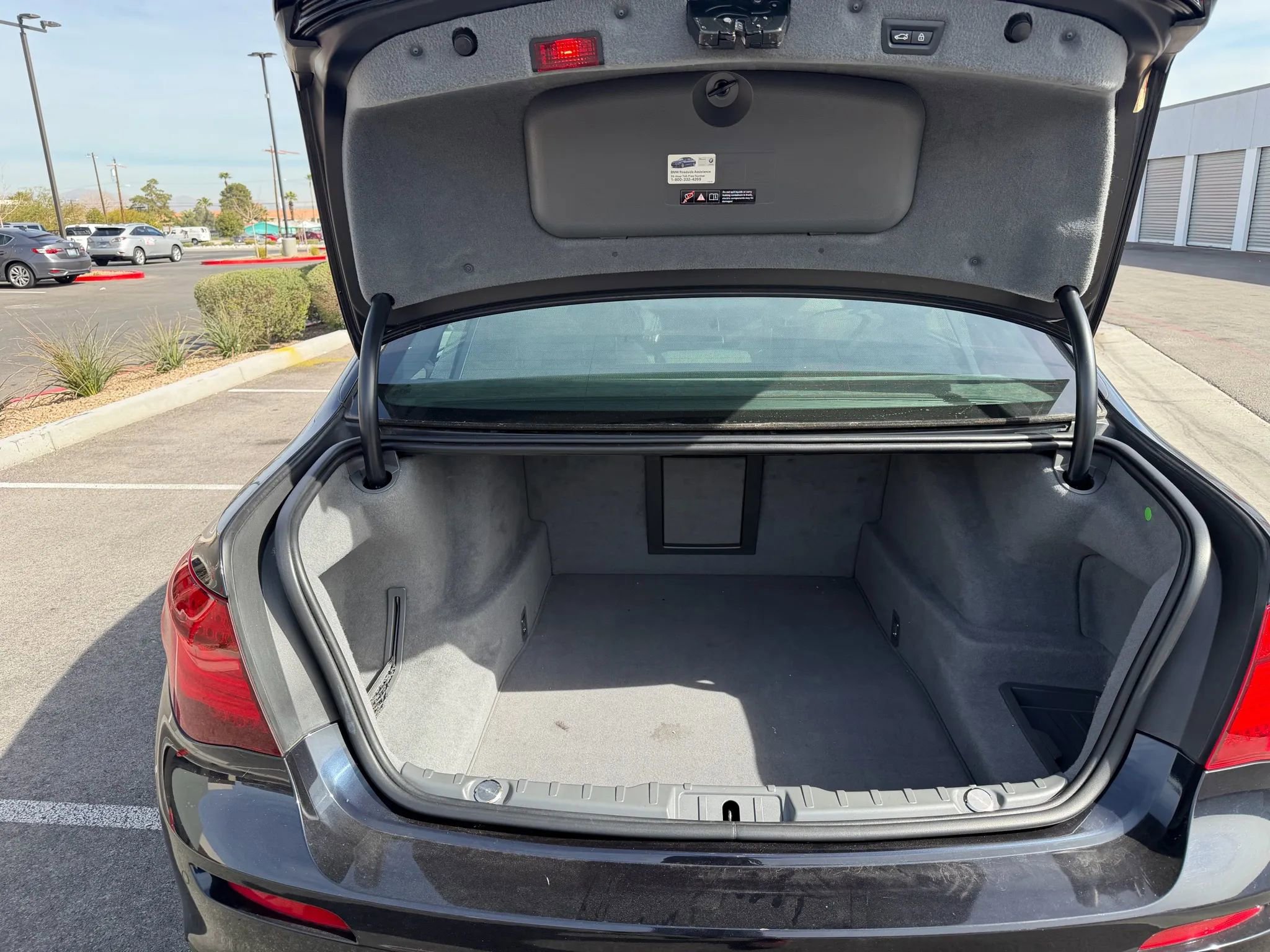 Used 2015 BMW 750Li w/ M Sport Edition RWD image 6
