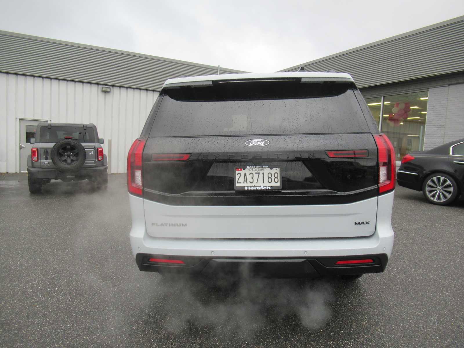 New 2025 Ford Expedition Max Platinum w/ Stealth Performance Package image 6