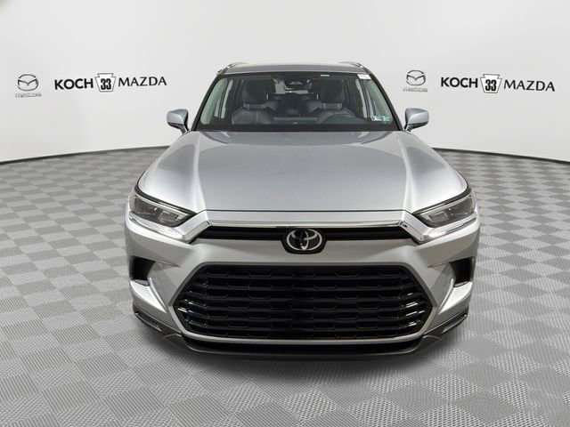 Used 2024 Toyota Grand Highlander AWD image 2