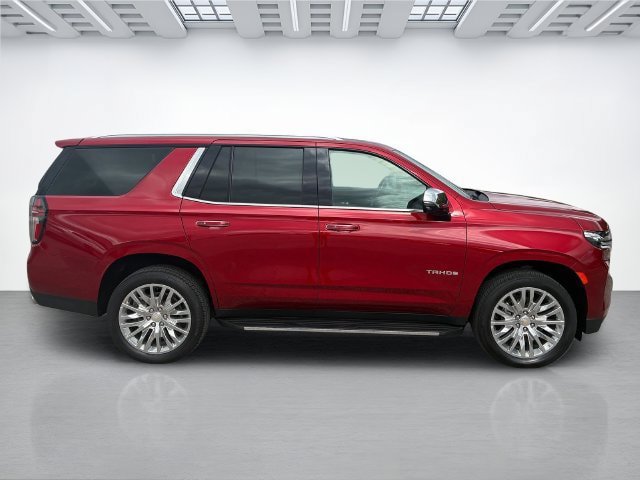 Used 2023 Chevrolet Tahoe Premier w/ Premium Package 2 AWD/4WD image 3