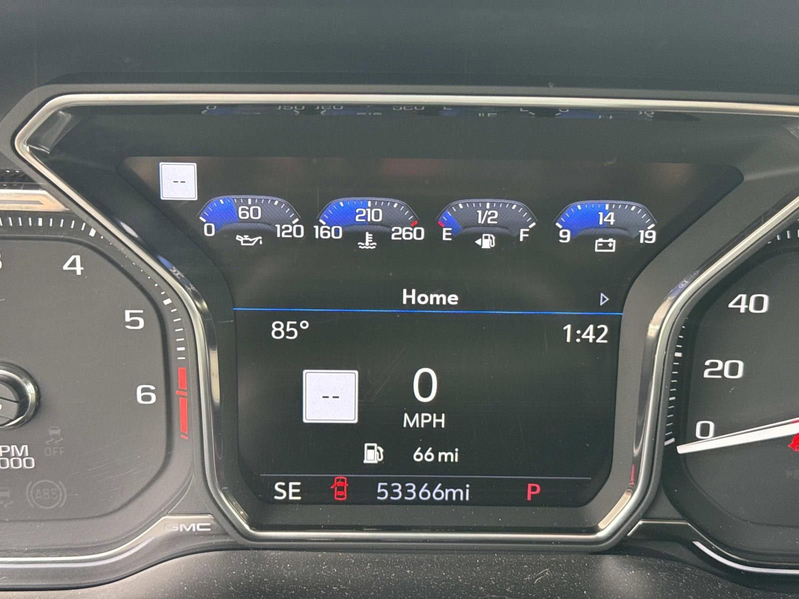 Used 2021 GMC Yukon Denali w/ Denali Premium Package image 29