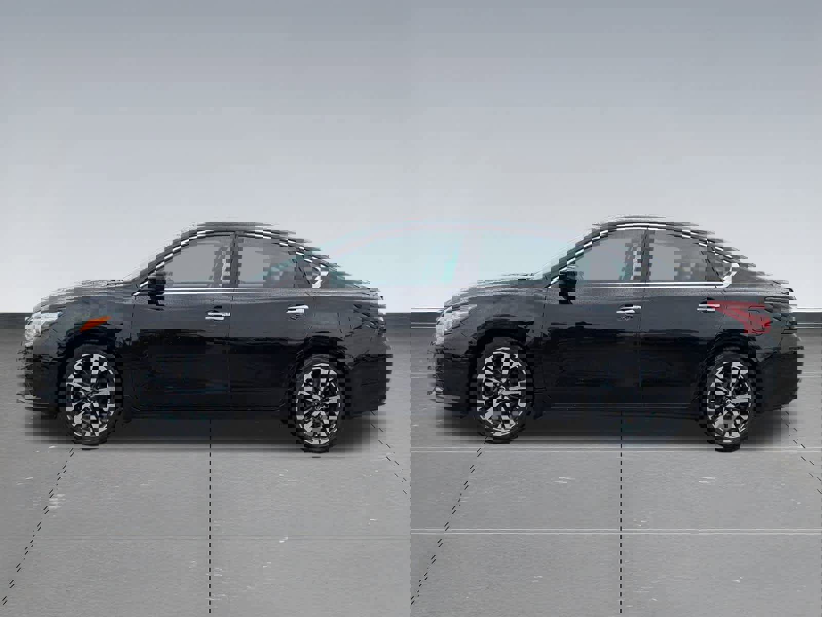 Used 2018 Nissan Altima 2.5 SR image 3