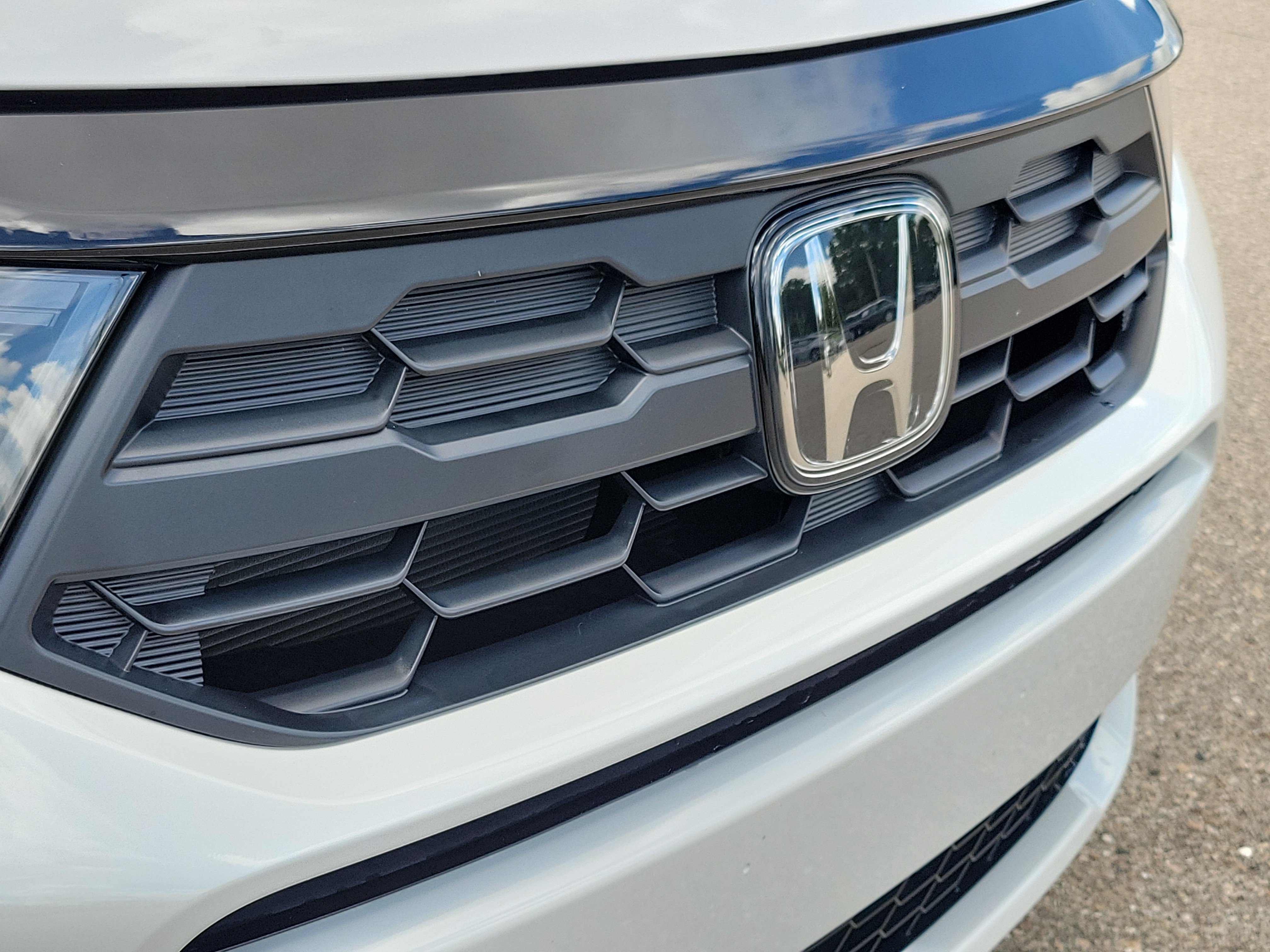 Certified 2025 Honda Odyssey EX-L image 13