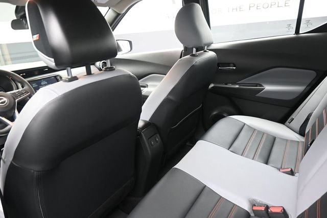 Used 2023 Nissan Kicks SR w/ SR Premium Package FWD image 23
