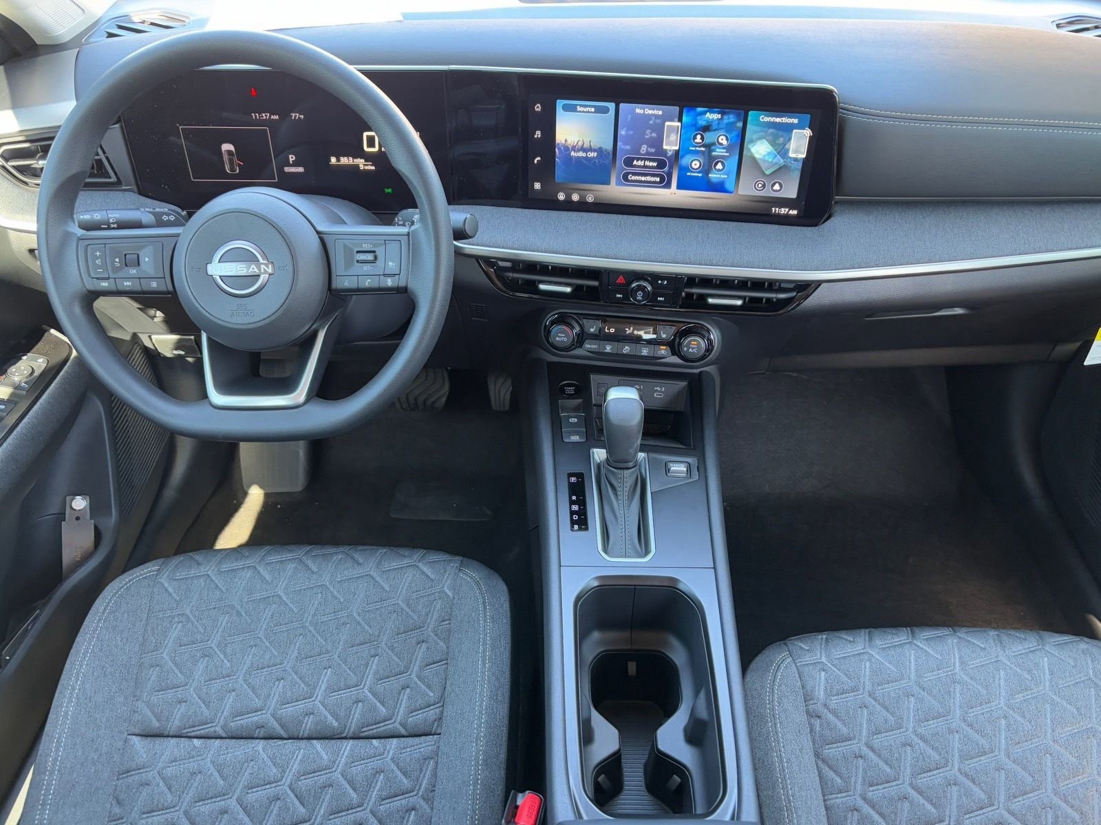 New 2026 Nissan Kicks SV w/ SV Premium Package FWD image 14