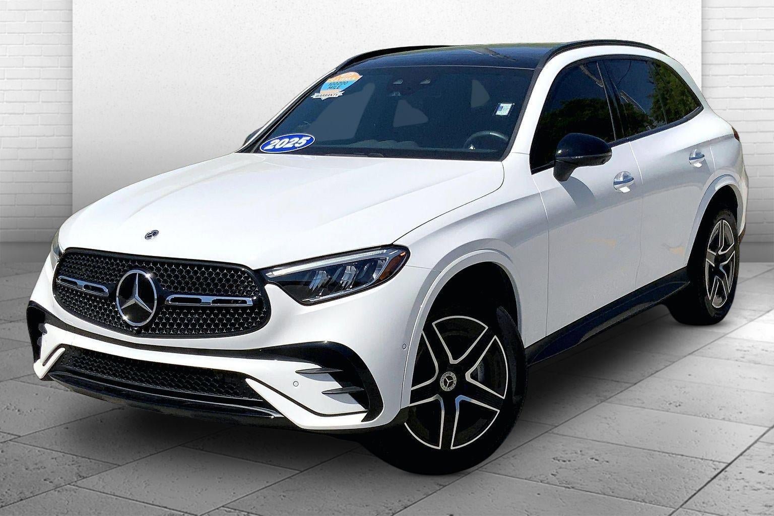 Used 2025 Mercedes-Benz GLC 300 4MATIC image 13