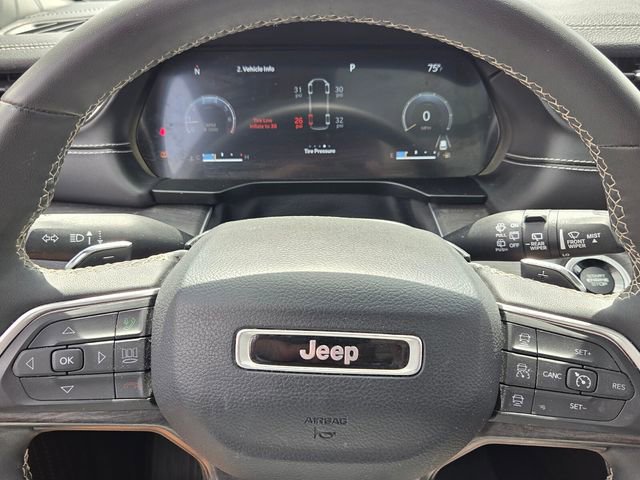 Certified 2024 Jeep Grand Cherokee L Limited w/ Black Appearance Package AWD/4WD image 26