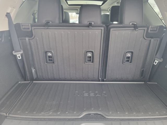 New 2026 Nissan Pathfinder Platinum AWD/4WD image 39