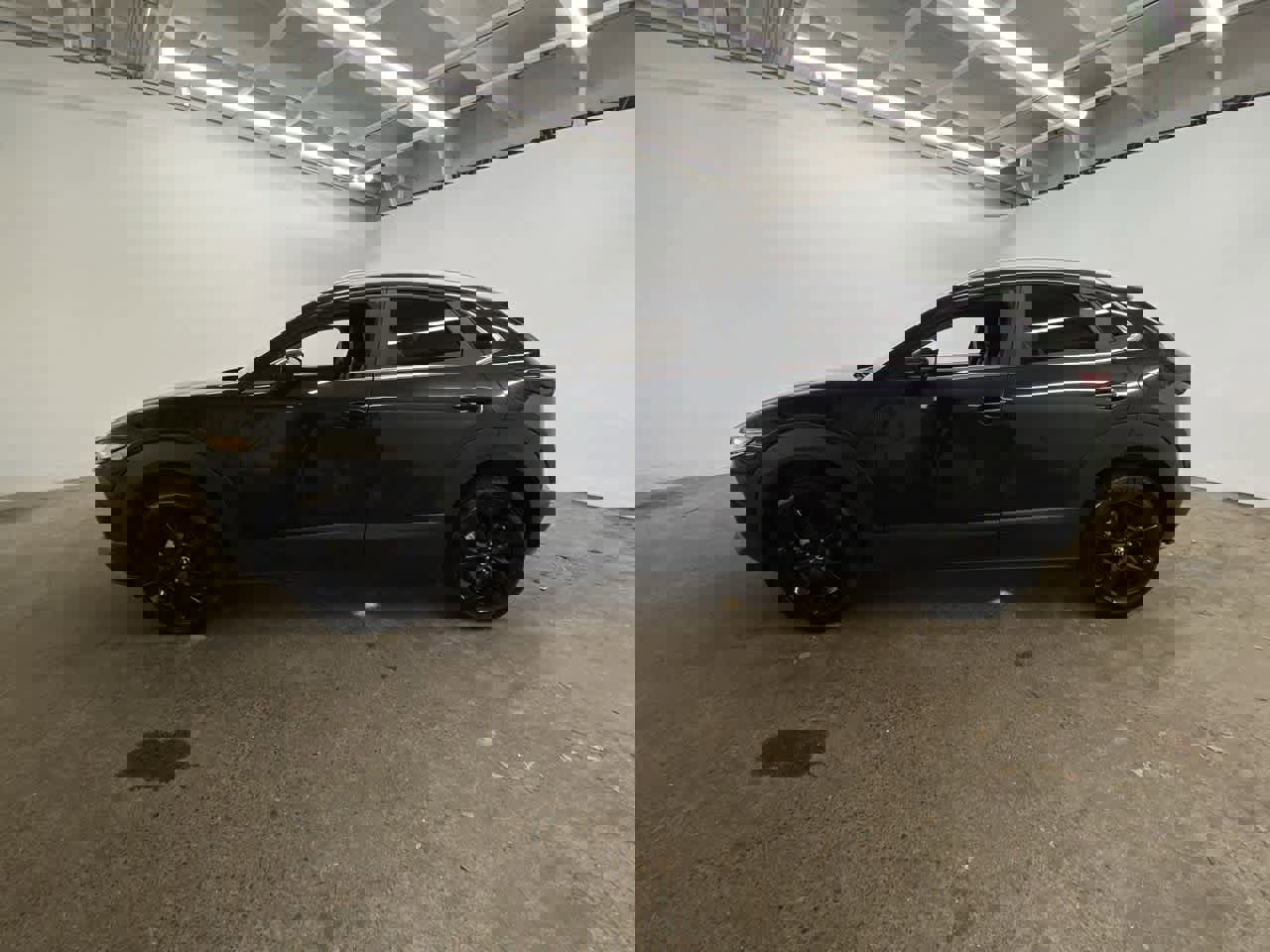 Used 2024 MAZDA CX-30 AWD 2.5 S w/ Select Sport Pkg image 3