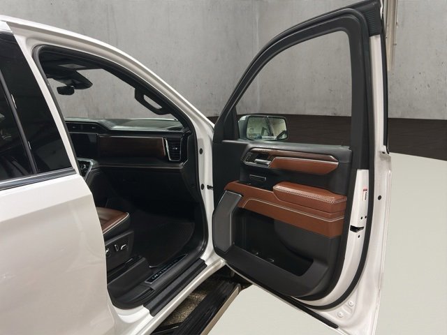 Used 2024 GMC Sierra 1500 Denali Ultimate image 18