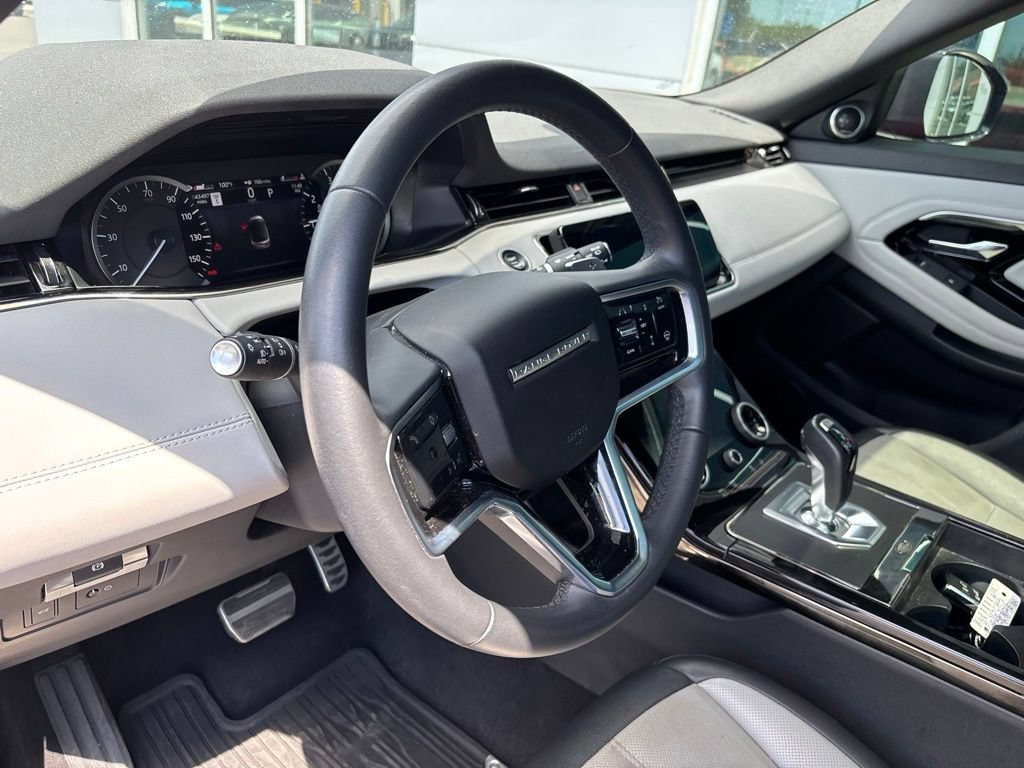 Used 2023 Land Rover Range Rover Evoque R-Dynamic SE AWD/4WD image 4