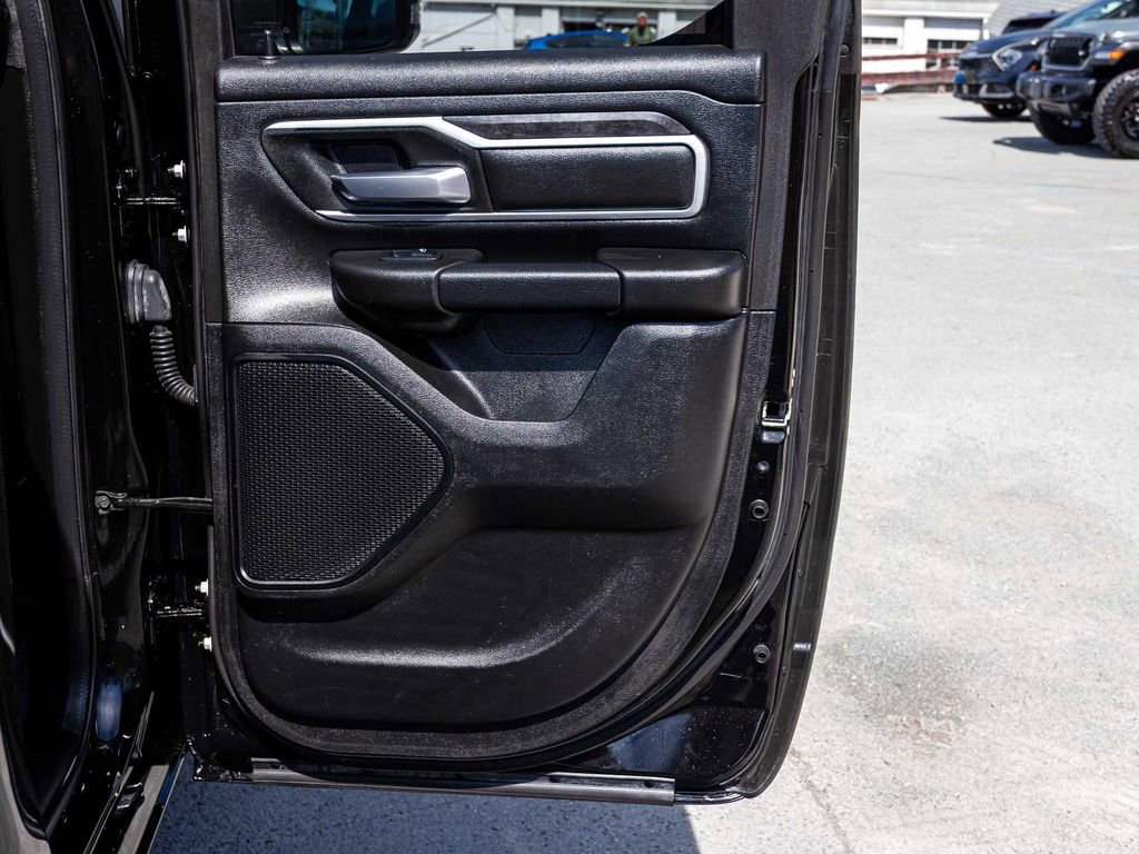 Used 2023 RAM 1500 Big Horn AWD/4WD image 15