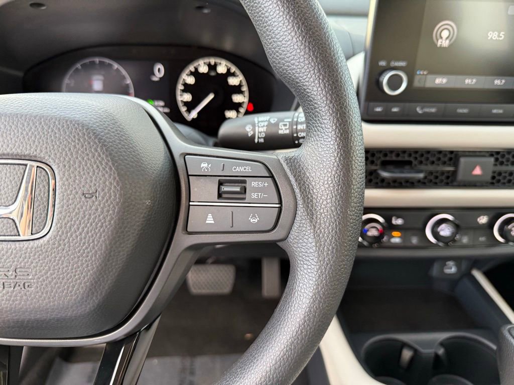 Used 2025 Honda HR-V LX image 19