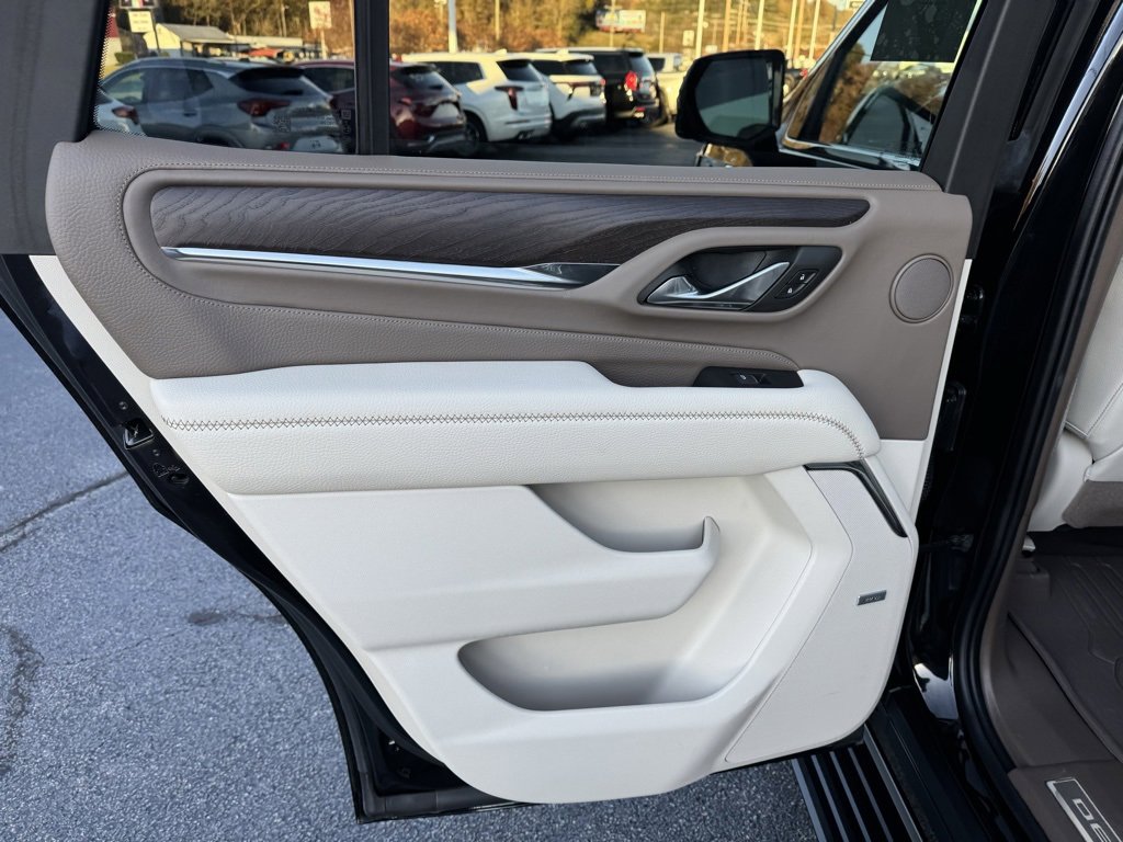 Certified 2023 GMC Yukon Denali image 29