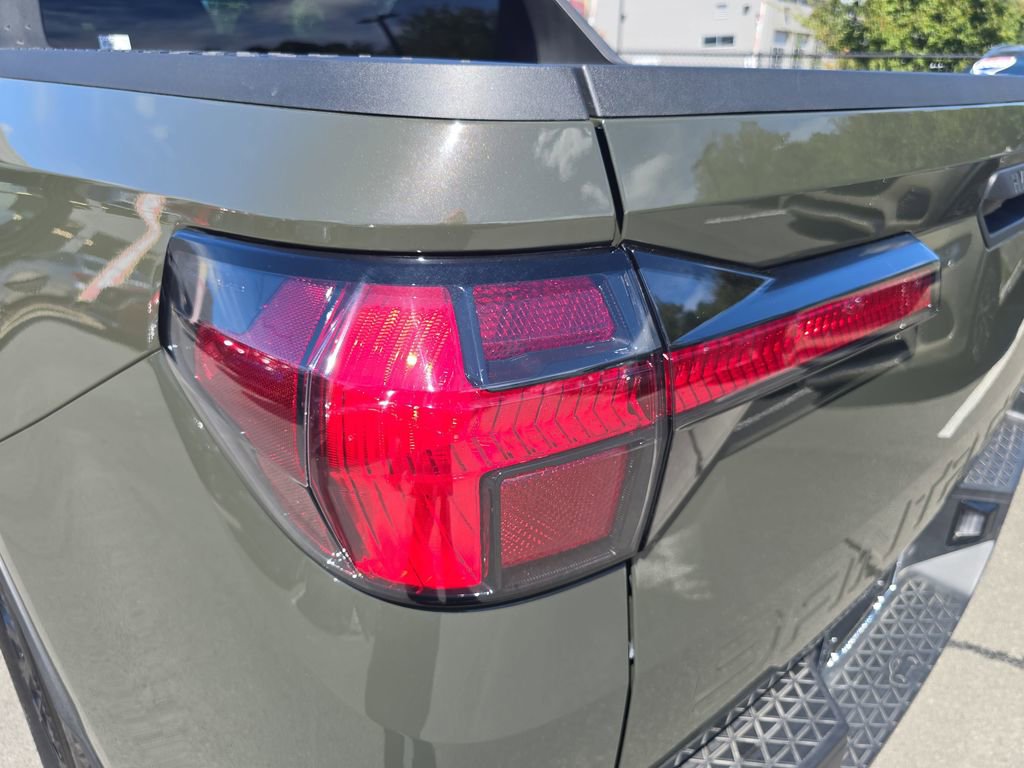 Used 2025 Hyundai Santa Cruz SEL AWD/4WD image 35