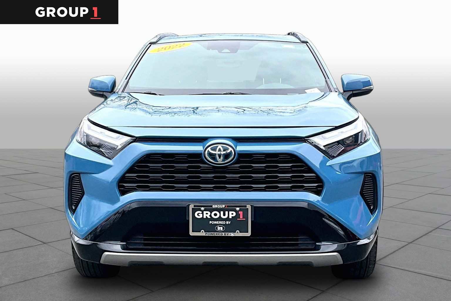Used 2022 Toyota RAV4 SE w/ Convenience Package AWD/4WD image 4
