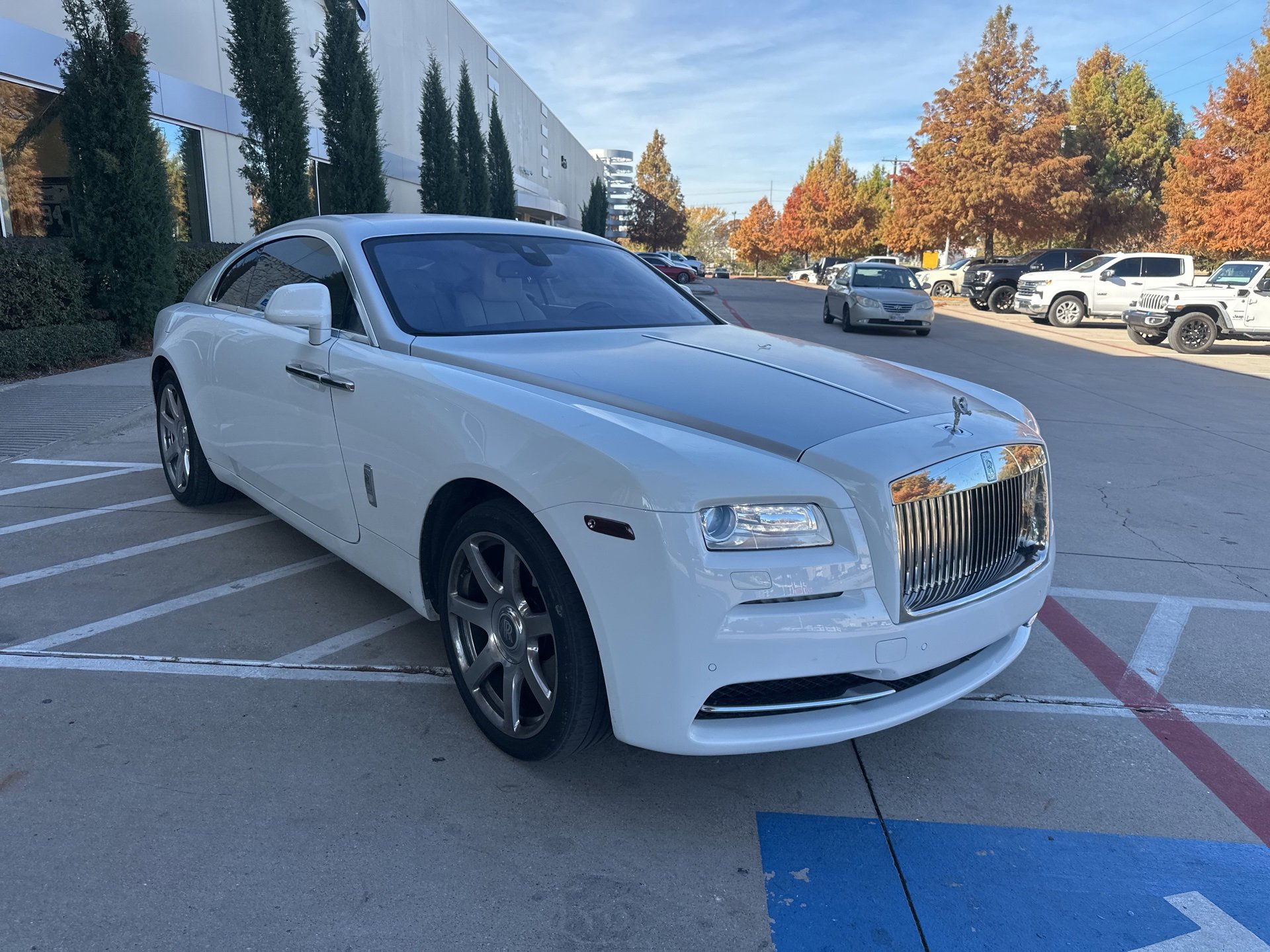 Used 2014 Rolls-Royce Wraith image 3