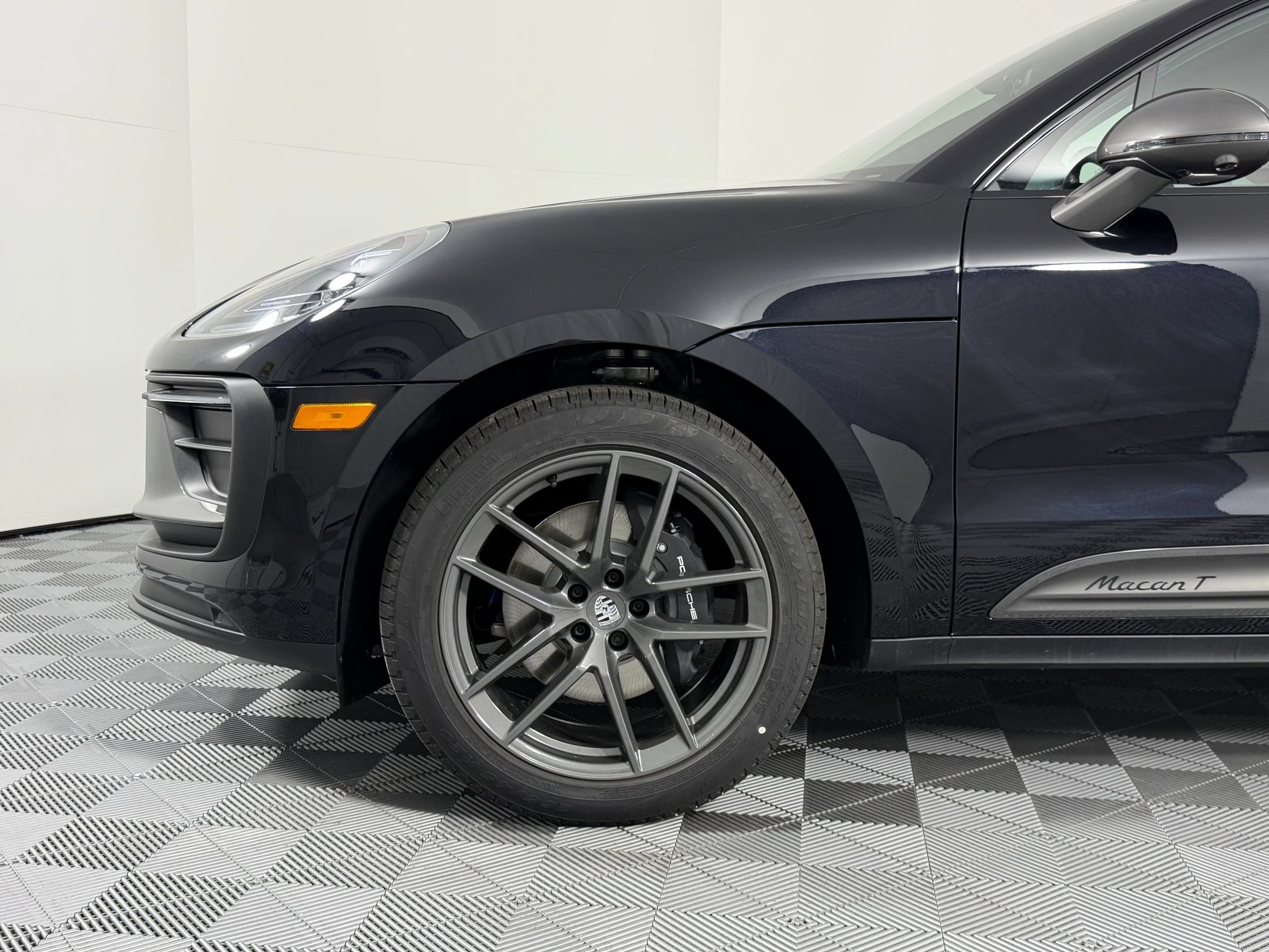 New 2026 Porsche Macan AWD/4WD image 26