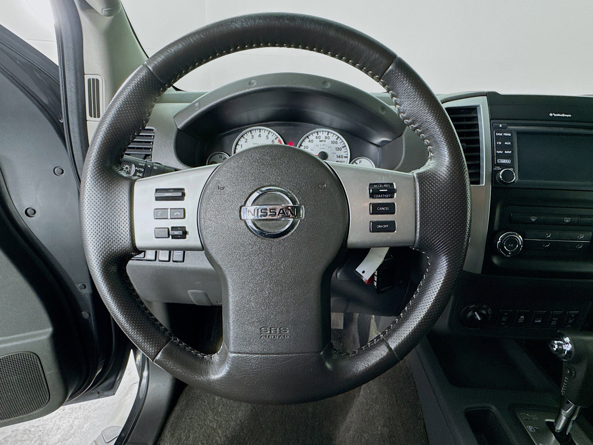 Used 2014 Nissan Xterra PRO-4X AWD/4WD image 11