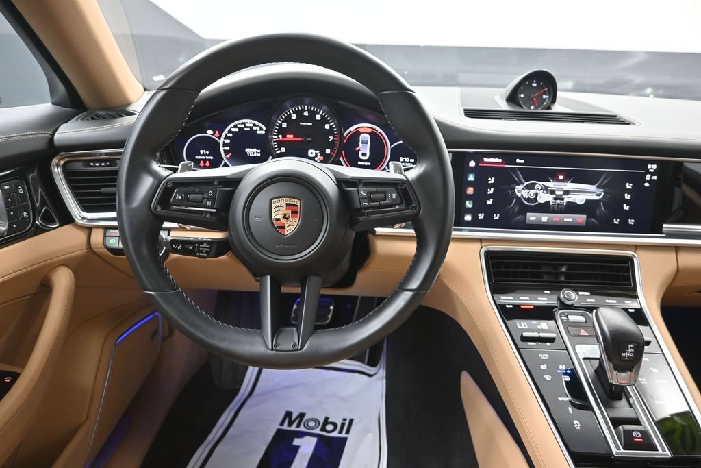 Used 2023 Porsche Panamera 4S w/ Premium Package AWD/4WD image 32