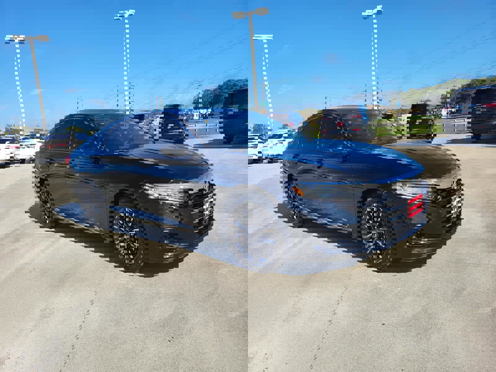 Used 2021 Honda Accord EX-L image 7