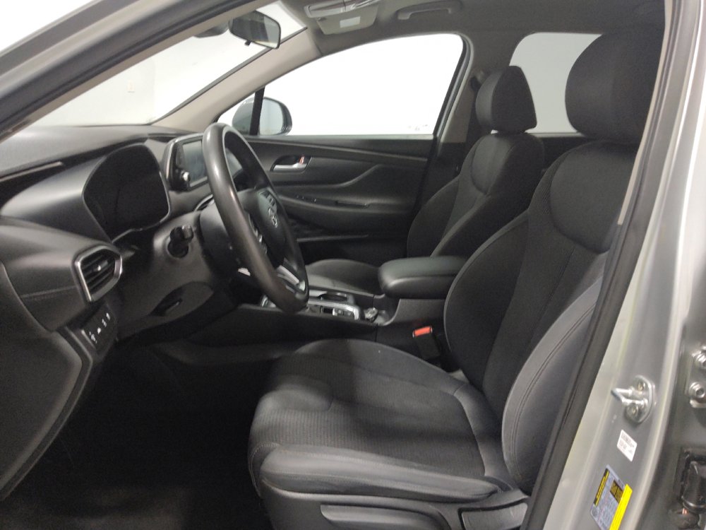 Used 2020 Hyundai Santa Fe SE image 17