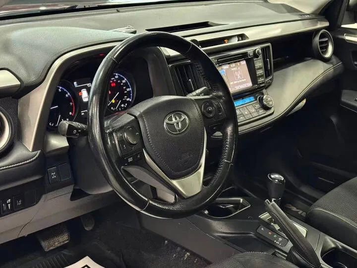Used 2018 Toyota RAV4 XLE w/ Plus Extra Value Package AWD/4WD image 8
