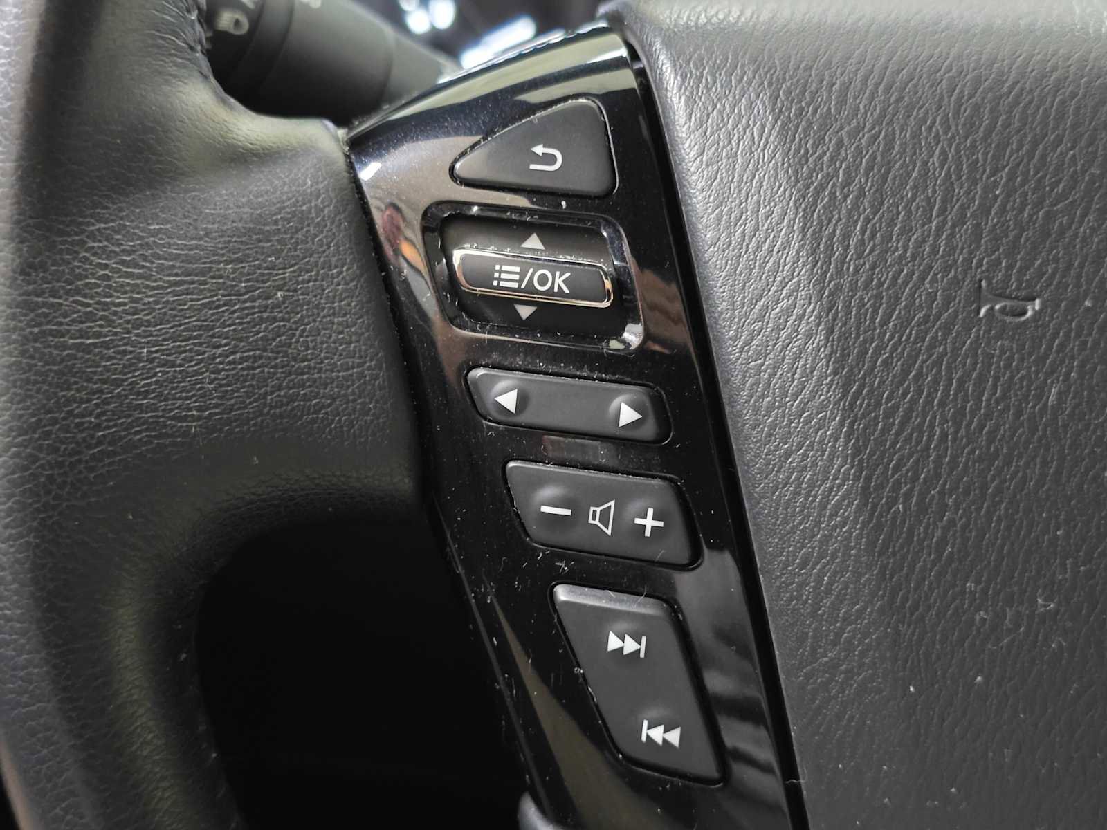 Used 2021 Nissan Armada SL w/ Midnight Edition Package AWD/4WD image 39
