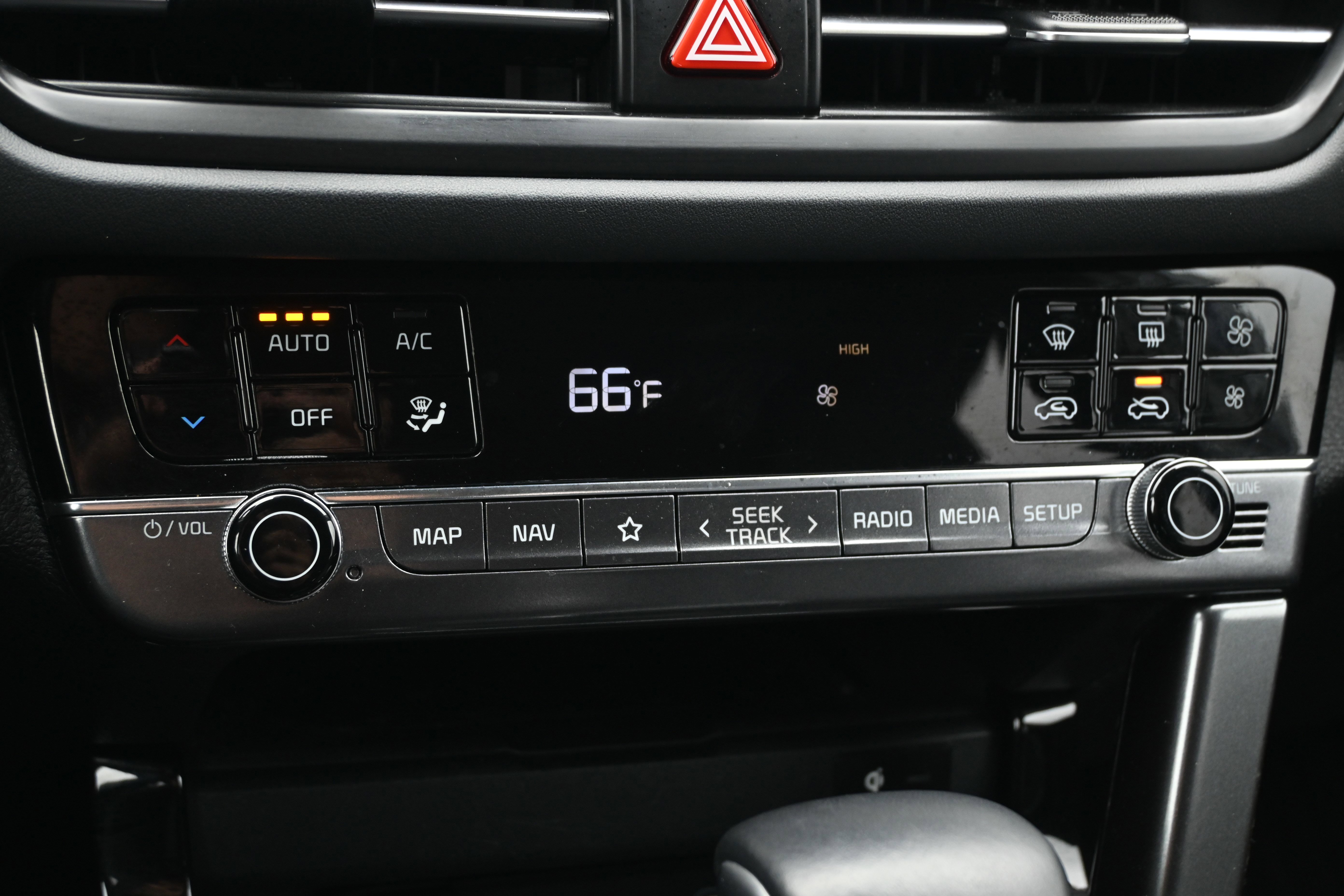 Used 2025 Kia Seltos EX image 20