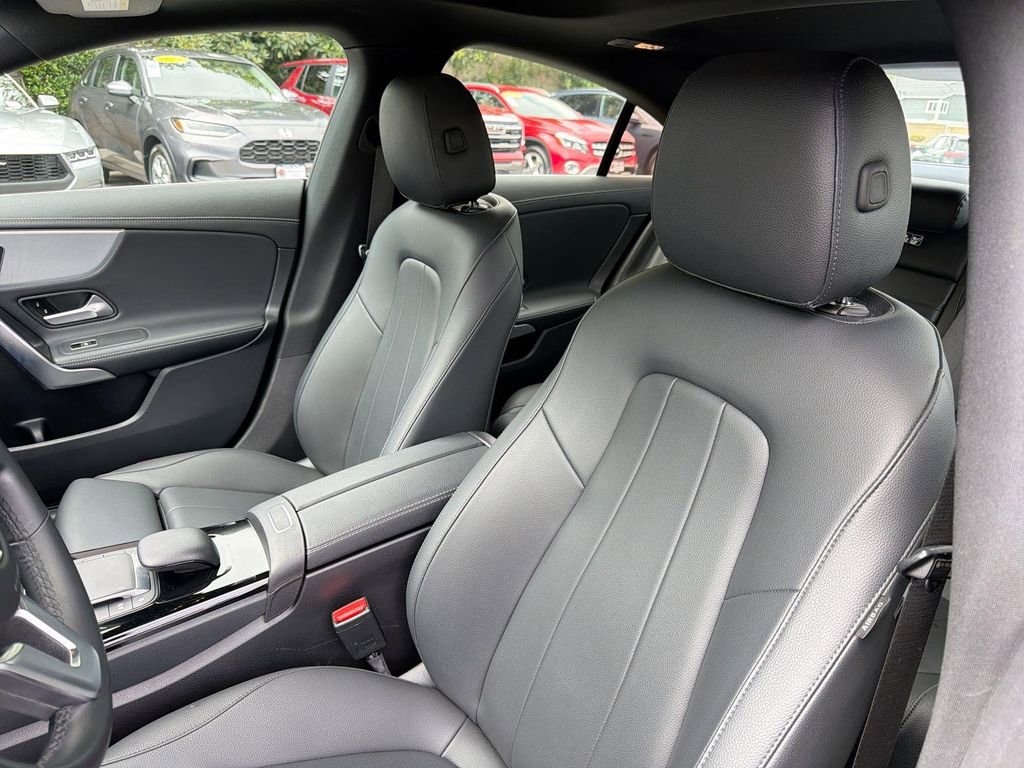 Used 2023 Mercedes-Benz CLA 250 image 23