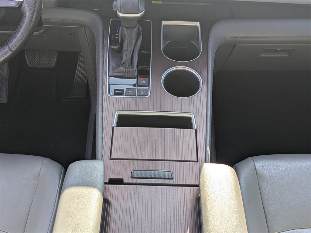 Used 2021 Toyota Sienna XLE w/ XLE Plus Package image 21