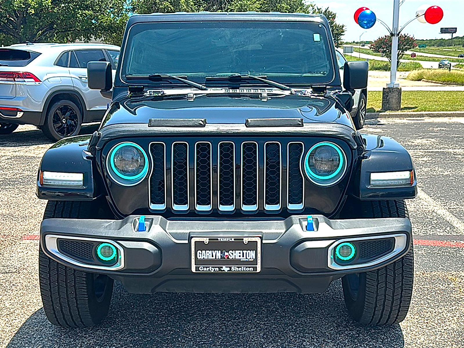 Used 2022 Jeep Wrangler Unlimited Sahara w/ Cold Weather Group AWD/4WD image 11