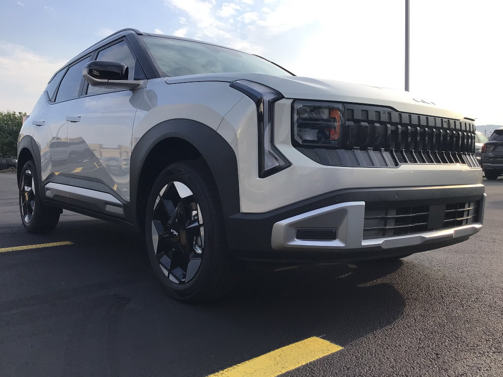 New 2027 Kia Seltos EX w/ EX Panoramic Sunroof Package