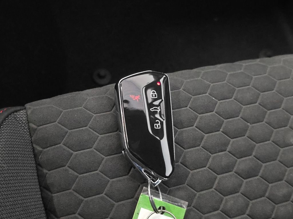 New 2026 Volkswagen GTI SE image 15